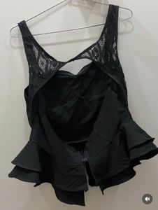 padded lace Backless Peplum Top