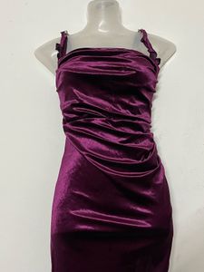 Pintresty Elegant Plum Velvet Ruched Dress