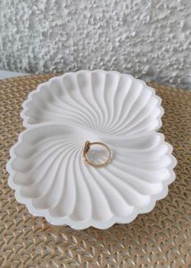 White Shell Trinket Dish 🤍