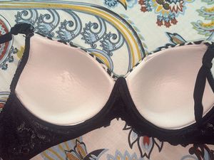 Stylish Black &amp; White Geo Print Bra