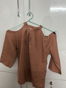 Stylish Brown Cold-Shoulder Top