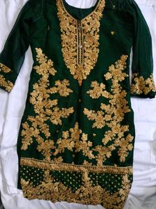 Elegant Green Embroidered Kurta