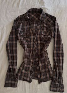 Brown Plaid Button-Up fitted y2k shirtᒄ♪♬̊🤎