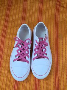 White Canvas Sneakers with Pink Laces