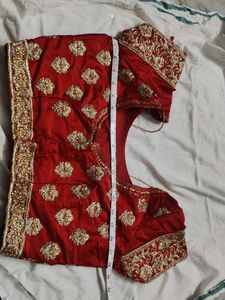 heavy discounted lehanga