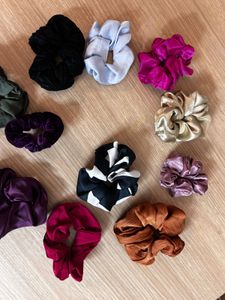 Assorted Scrunchies Set