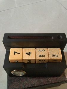 pen holder and date wooden blocks with mini clock