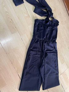 💙 Elegant Navy Halter Neck Jumpsuit 💙