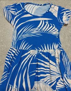 2 Girls Dresses (7-8 years)