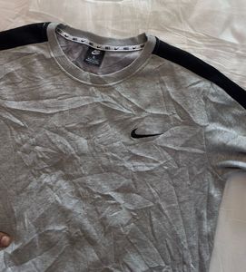 Nike Grey Crewneck Sweatshirt