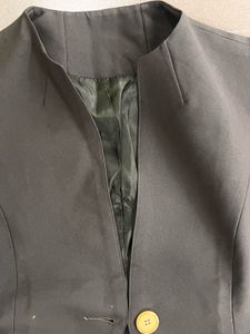 Chic Women's Blazer