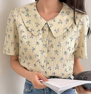 Cute Floral Puff Sleeve Top