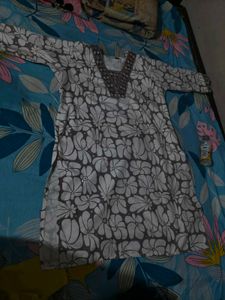 Elegant Floral Print Kurta set
