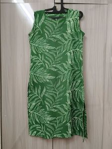 Green Leaf Print Sleeveless Kurta