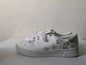 TED BAKER Floral Embroidery Sneakers