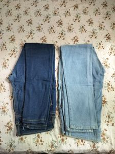 Bundel of 2 Pairs Women's jeans Branded 👖