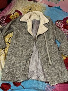 Cozy Grey Jacket Coat with Faux Fur Collar