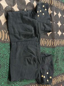 Beautiful Black Saree with Blouse: Classic Style