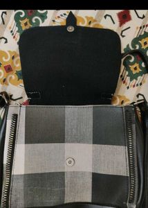 Crossbody Bag with Bow 🎀✅