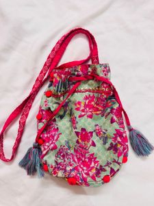 Floral Drawstring Bucket Bag