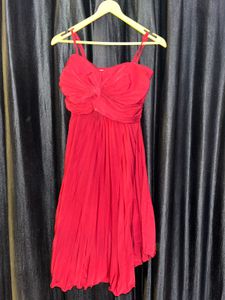 Chic Red Party Dress
