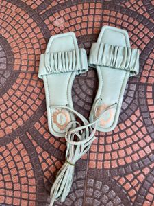 New Lace Gliders