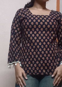 blue Print Top with Shells