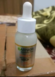 Garnier Vitamin C Face Serum