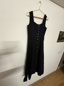 Chic Black Button-Up Midi Dress