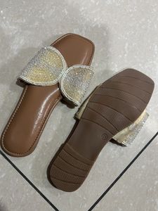 Beaded Bow Detail Slides