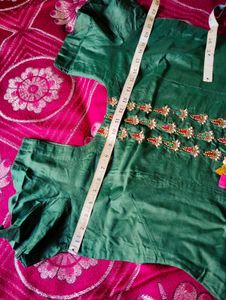 Elegant Emerald Green Kurti