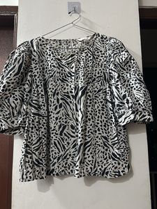 H&amp;M Animal Print Top
