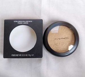 MAC Extra Dimension Skinfinish