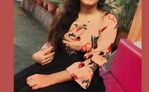 Floral Print Shirred Blouse