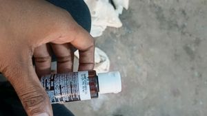 Dot &amp; Key Hair Fall Control Shampoo