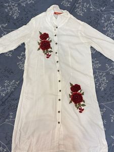 Elegant White Embroidered Kurti