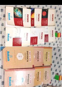 Aakash Physics & Medical Study Material Set