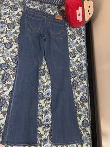 Levi's Flare Leg Jeans - Classic Wash