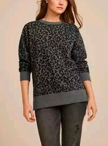 Very Beautiful Woolen Top