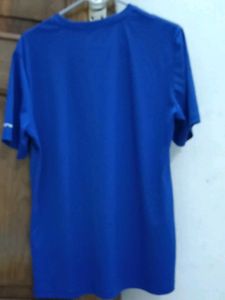 Decathlon Blue "Never Give Up" Graphic T-Shirt