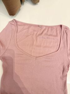 ❗️Cute Pink Ribbed Cropped Top❗️
