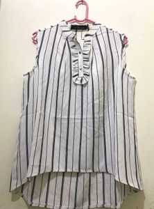 Elegant White &amp; Black Striped Sleeveless Top