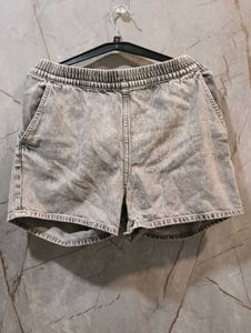 H&M Washed Denim Shorts (size-34) (M/L)