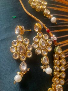 kundan necklace jewellery with maangtika