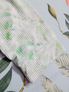 Stylish top tunics spotted green