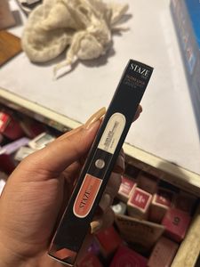Staze Gloss Lock Liquid Lipstick