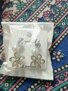 Sparkling Flower Pearl Earrings