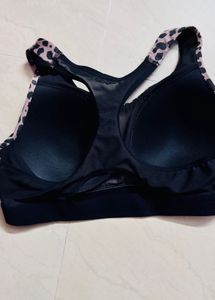 Stylish Leopard Print Sports Bra