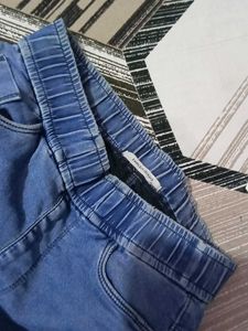 SALE 🔥🔥fitted stretchable cargo Jeans