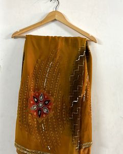 Printed And Embroidered Saree For Women’s